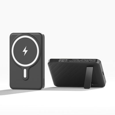 Ein guter Preis. Universal magnetische tragbare Telefon Ladegerät 5000mAh schwarz Klappnetzbank Online