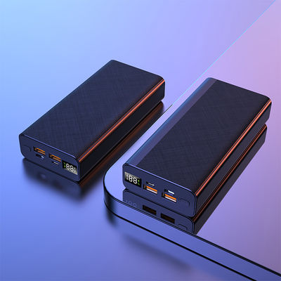 Universal-Schnellladekraftbank mit Ladung 5V/2A Mikroausgang Typ C 12V1.5A 9V2A 5V3A-Anschluss.